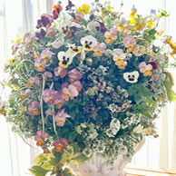 20,000円コース：器のサイズの目安：約10号：とにかく目立たせて存在感をアピール